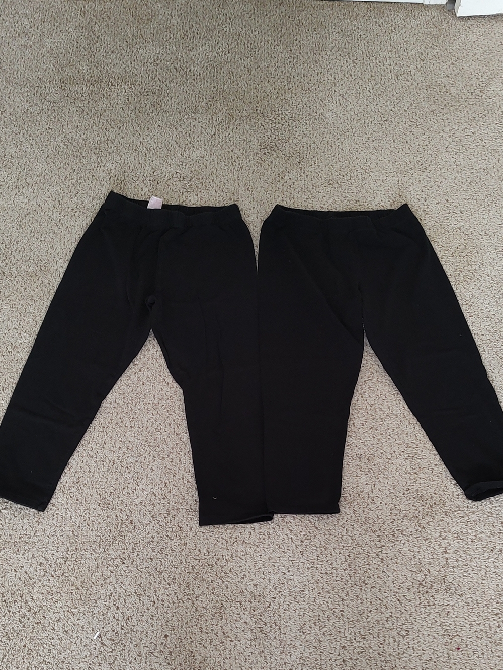 No Boundaries Black Capris - Women's Stretch Capri Pants (2 Pack)